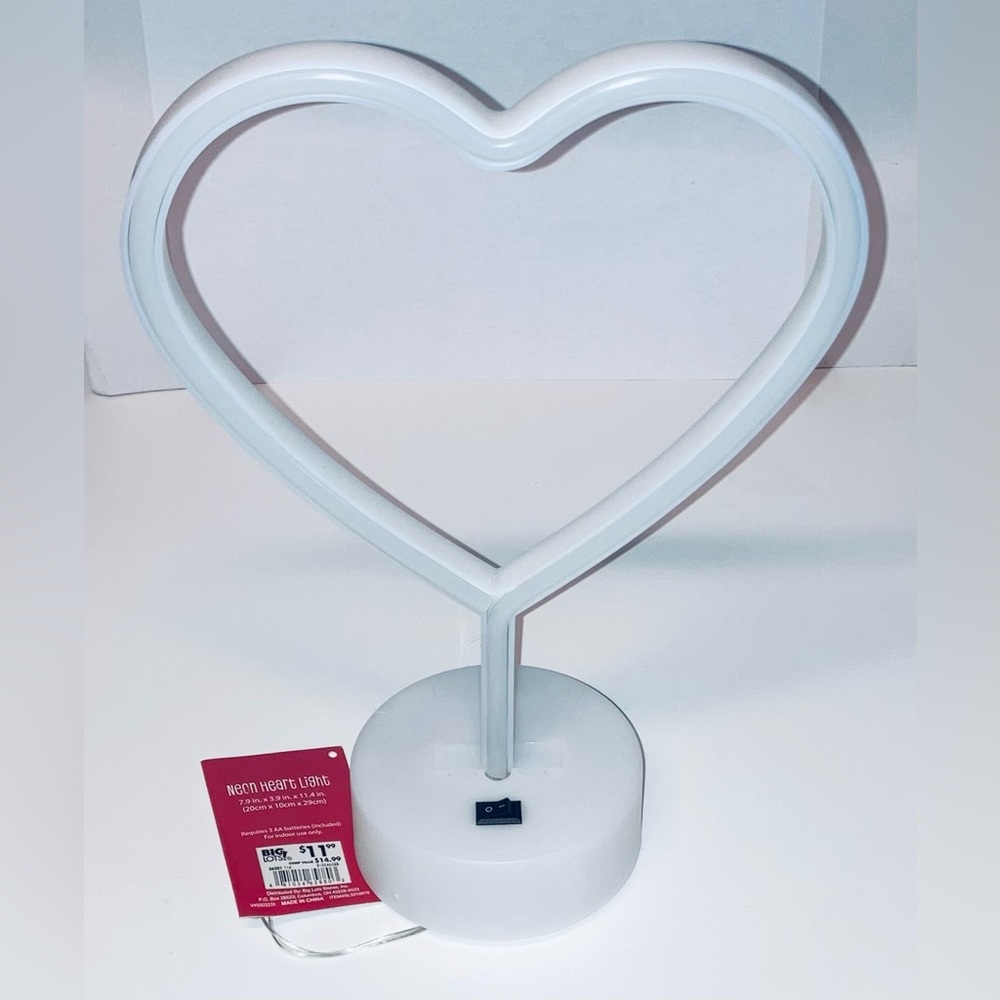 LED Neon Heart Sign - NEW! - Picture 4 of 5